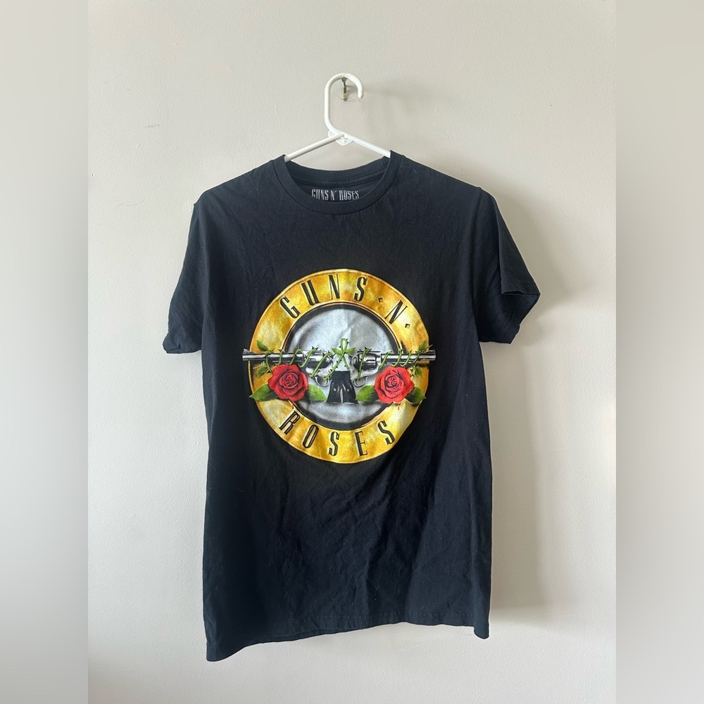 Men’s Guns N Roses shirt Small